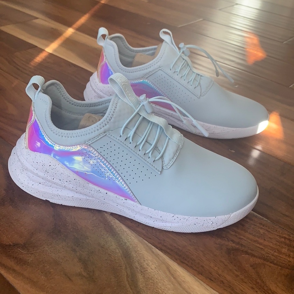Clove limited edition 2022 shoes for nurses, healthcare workers